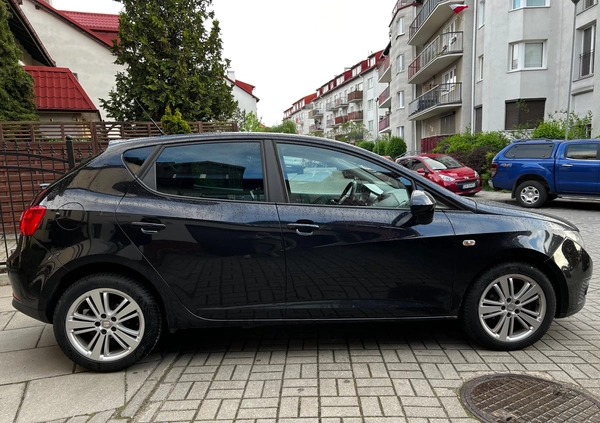 Seat Ibiza cena 23900 przebieg: 116950, rok produkcji 2010 z Gdynia małe 137